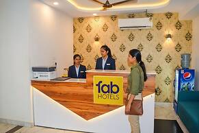 Fabhotel The Golf Inn