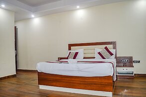 Fabhotel The Golf Inn