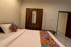 Fabhotel Kings Suites