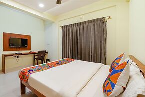 Fabhotel Kings Suites