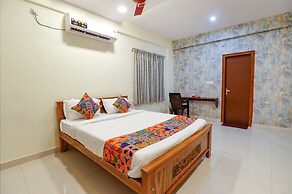 Fabhotel Kings Suites