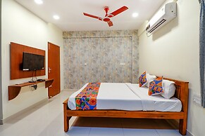 Fabhotel Kings Suites