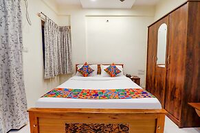 Fabhotel Kings Suites