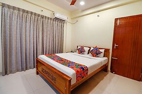 Fabhotel Kings Suites