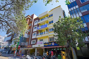 Fabhotel Purple Suites Inn