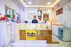 Fabhotel Regent Inn