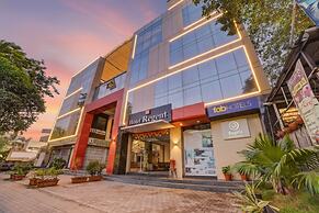 Fabhotel Regent Inn