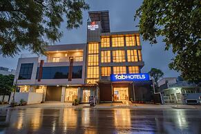 FabHotel Saket Inn