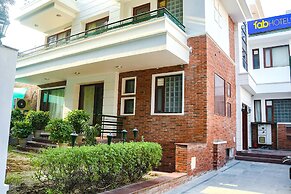Fabhotel Premium