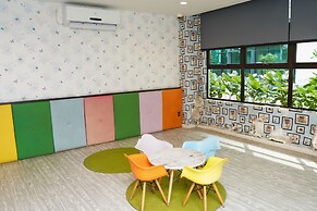 D'Summit Residences by YML Home B1