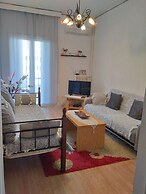 Beautiful 2-bed Apartment in Chania 65 sqm Space w