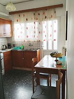 Beautiful 2-bed Apartment in Chania 65 sqm Space w