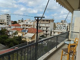 Beautiful 2-bed Apartment in Chania 65 sqm Space w