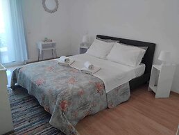 Beautiful 2-bed Apartment in Chania 65 sqm Space w