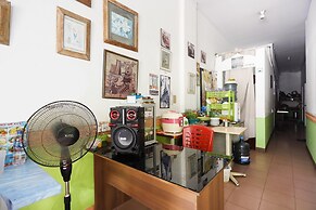 OYO 91344 Wr House Syariah BatamNearEast Coast Park