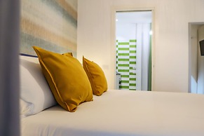 MiraNaples Apartments by Wonderful Italy