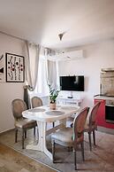 Panorama Old Town apartment by DuHomes