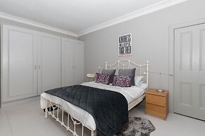 Beautiful & Bright 2BD Flat - Haymarket