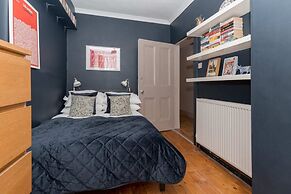 Beautiful & Bright 2BD Flat - Haymarket