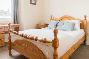 Charming and Relaxing 2BD Flat - Abbeyhill