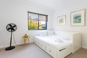 Lovely Shenton Park Townhouse