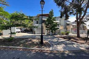 Lovely Shenton Park Townhouse