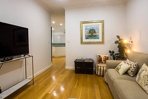 Lovely Shenton Park Townhouse