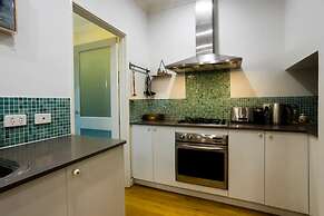 Lovely Shenton Park Townhouse