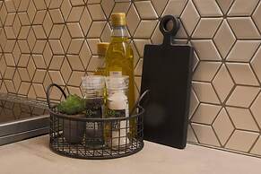 2-bed Apartment in Central Cardiff With Parking