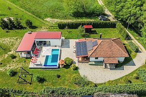 Wellness House On The River Kupa