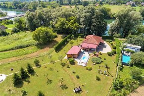 Wellness House On The River Kupa