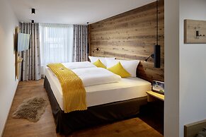 Maximilian Appartements