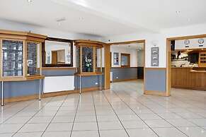 The Greyhound Hotel