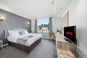 The Greyhound Hotel