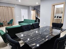Spacious Luxury 3bed Hse in Tema - Netflix, Wi-fi