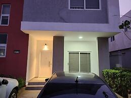 Spacious Luxury 3bed Hse in Tema - Netflix, Wi-fi