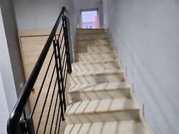 Spacious Luxury 3bed Hse in Tema - Netflix, Wi-fi