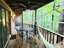 Forest View, Log-sided two Bedroom, two Bath Condo on Lake Ouachita. 2