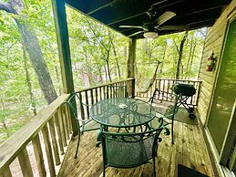 Forest view, log-sided two bedroom, two bath condo on Lake Ouachita. 2