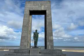 Westhinder 200m From Sea