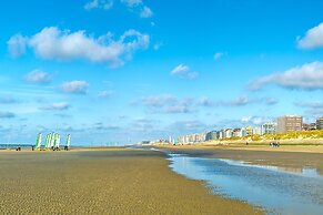 Westhinder 200m From Sea