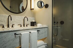 Mercer Plaza Sevilla 5 GL