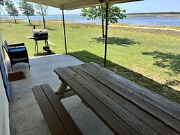 Oasis Lake Buchanan