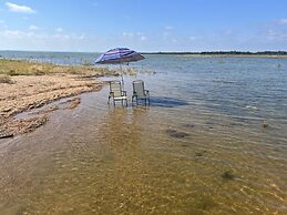 Oasis Lake Buchanan