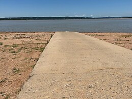 Oasis Lake Buchanan