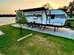 Oasis Lake Buchanan