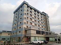 GOLDEN TULIP ESSENTIALS OWERRI