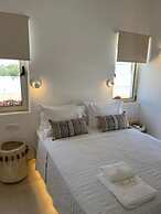 THEALOS SANTORINI close to square