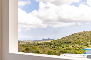 Modern 3-bed Apartment in Papaya Resort Curacao