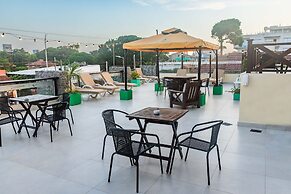 Altos Valeria Apart Hotel